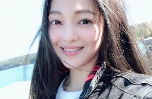 每年高考最忙的人，张韶涵的辛勤付出与高考的紧密联系
